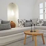 Filotera 4* Oia
