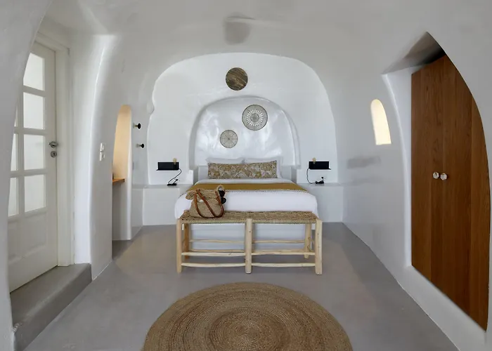 弗罗特拉套房酒店 4*