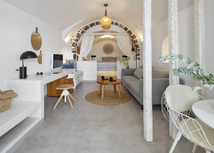 Filotera 4* Oia (Santorini)