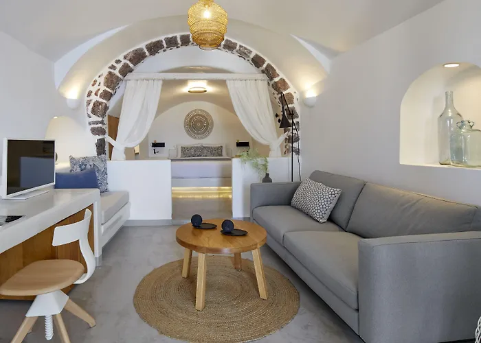 Filotera 4* Oia (Santorini)